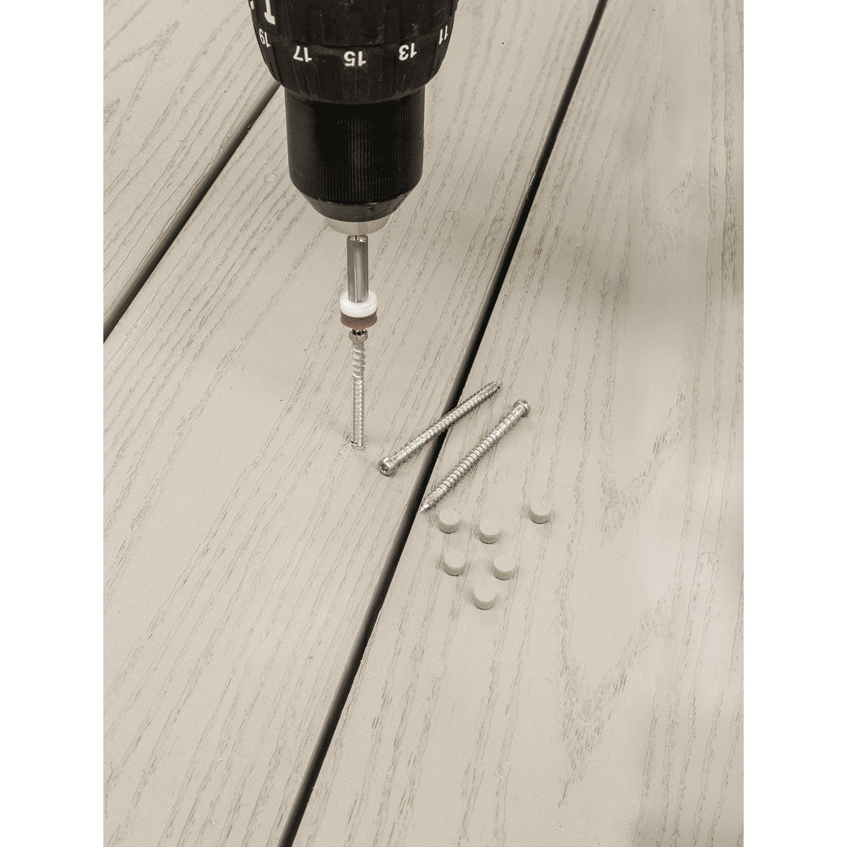 Deck-Drive DCU Screw Plug Solution