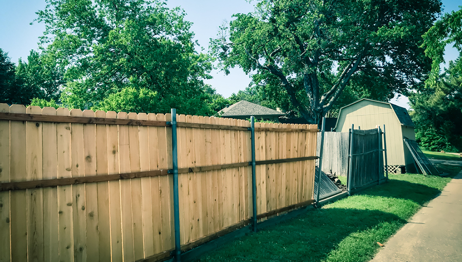 Types Of Fencing Brackets For Keeping Your Fence In Place