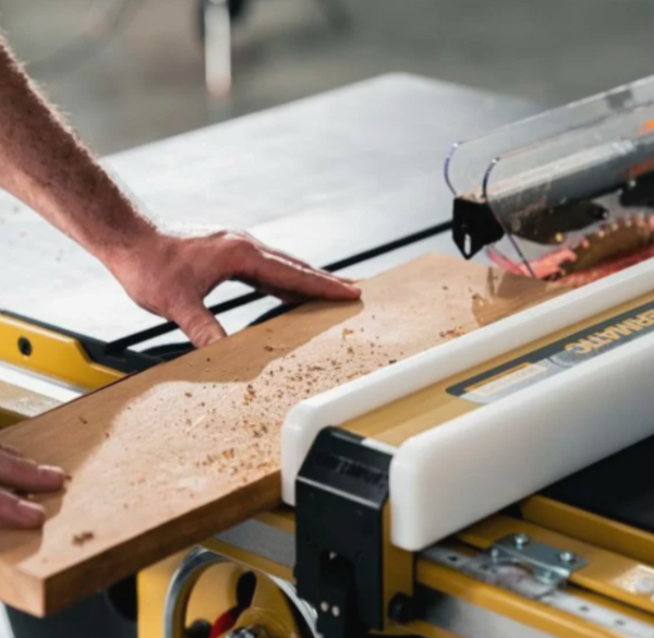 Powermatic PM2000BT 10" Table Saw w/ArmorGlide 30" Rip Accu-Fence System 3HP 1Ph 230V