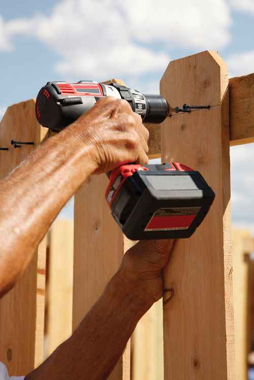 DSVBK158 Black #8 X 1-5/8 Deck-Drive DSV Wood Screw, installed