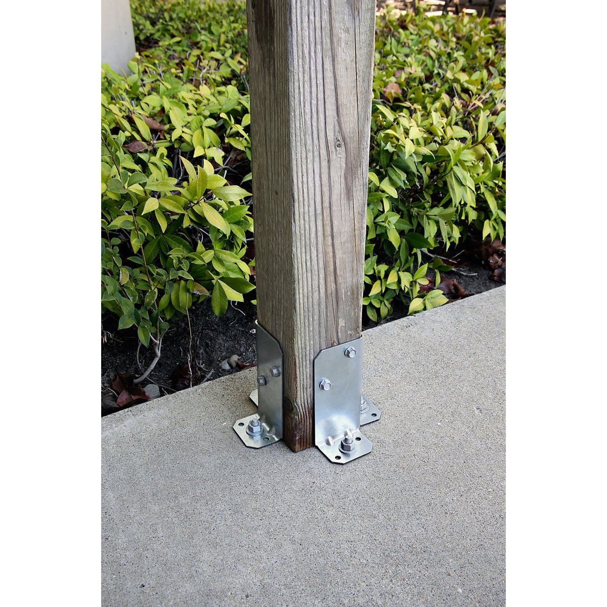 Simpson Retrofit Post Base for Double 2x4, ZMAX RPBZ