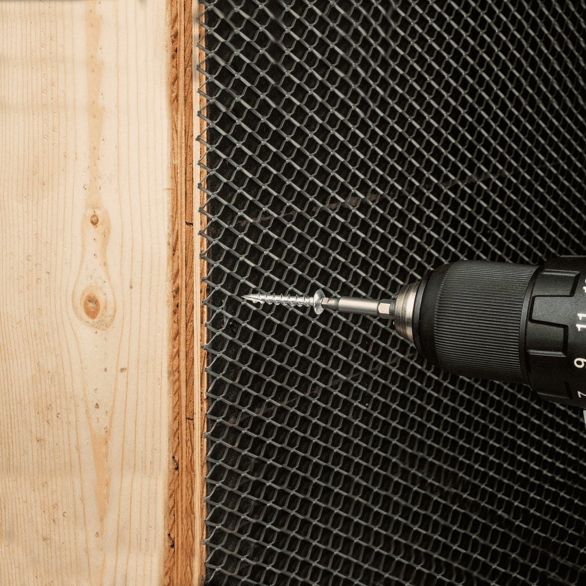 Truss-Head Screw Installation