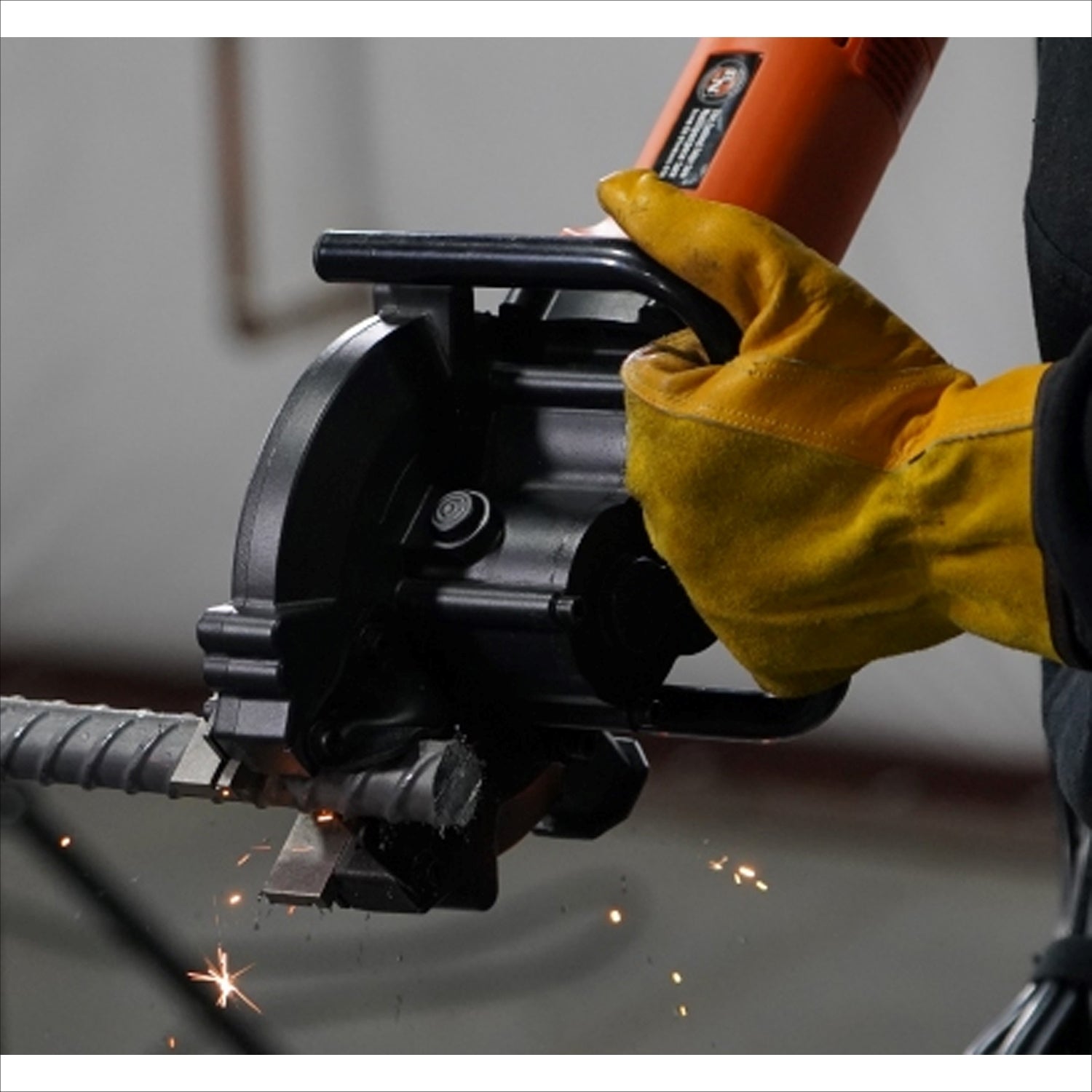 BN Cordless Rebar Saw 24V - Cuts Up to