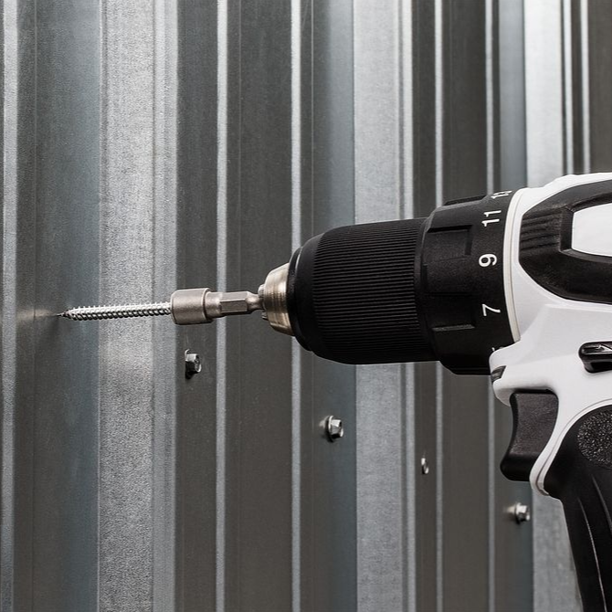 Metal Panel Screw, Type 316 Stainless Steel Installation