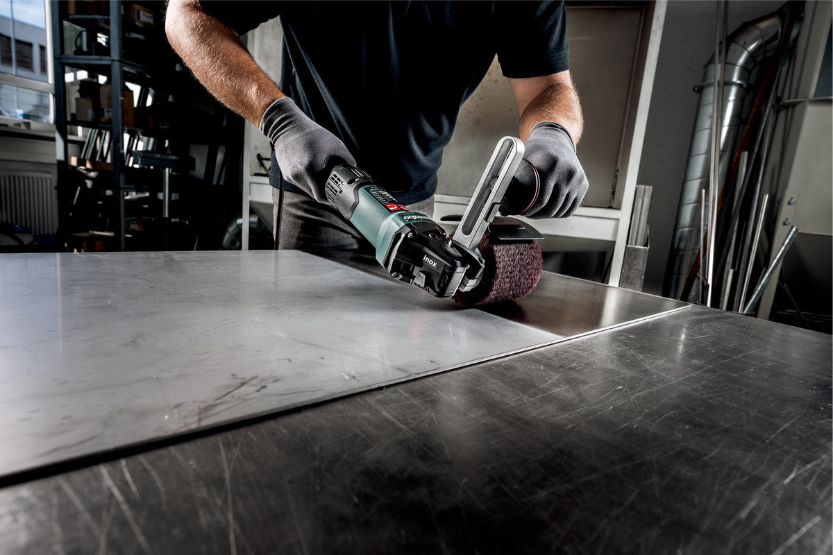 Metabo SE 17-200 RT SET (602259620) Burnishing Machine 800-3,000 Rpm -14.5 Amp W/Lock-On, Accessory Set