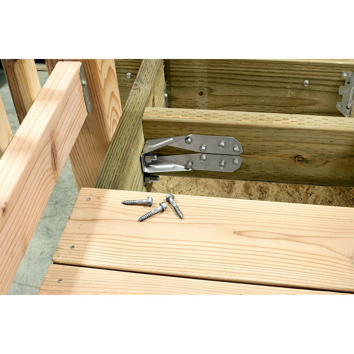 Simpson Strong-Tie DTT2SS Deck Tension Tie w/1.5" SDS Screws, Stainless Stee
