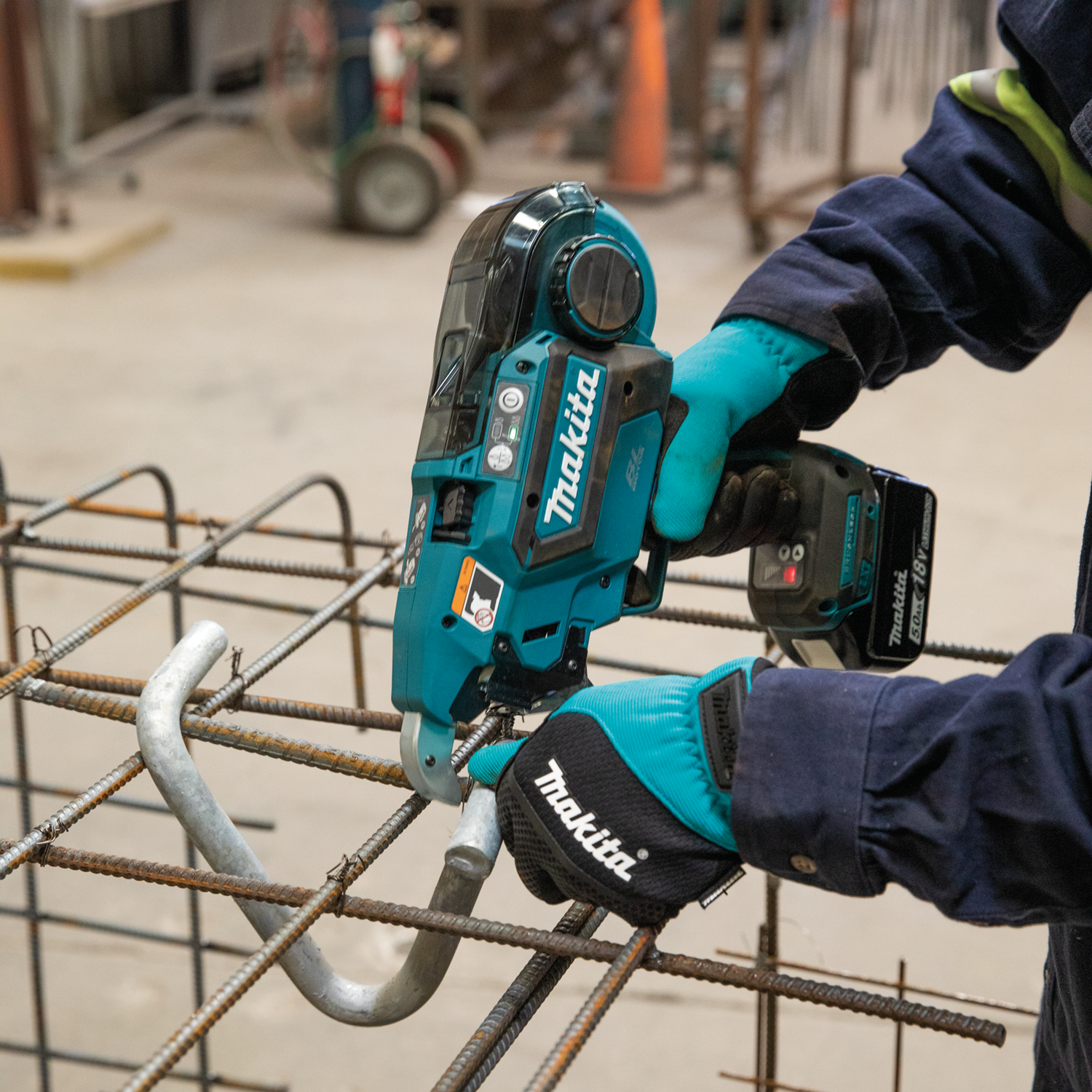Makita XRT02TK Cordless Rebar Tying Tool Kit 18V LXT Brushless Lithium-Ion Deep Capacity 