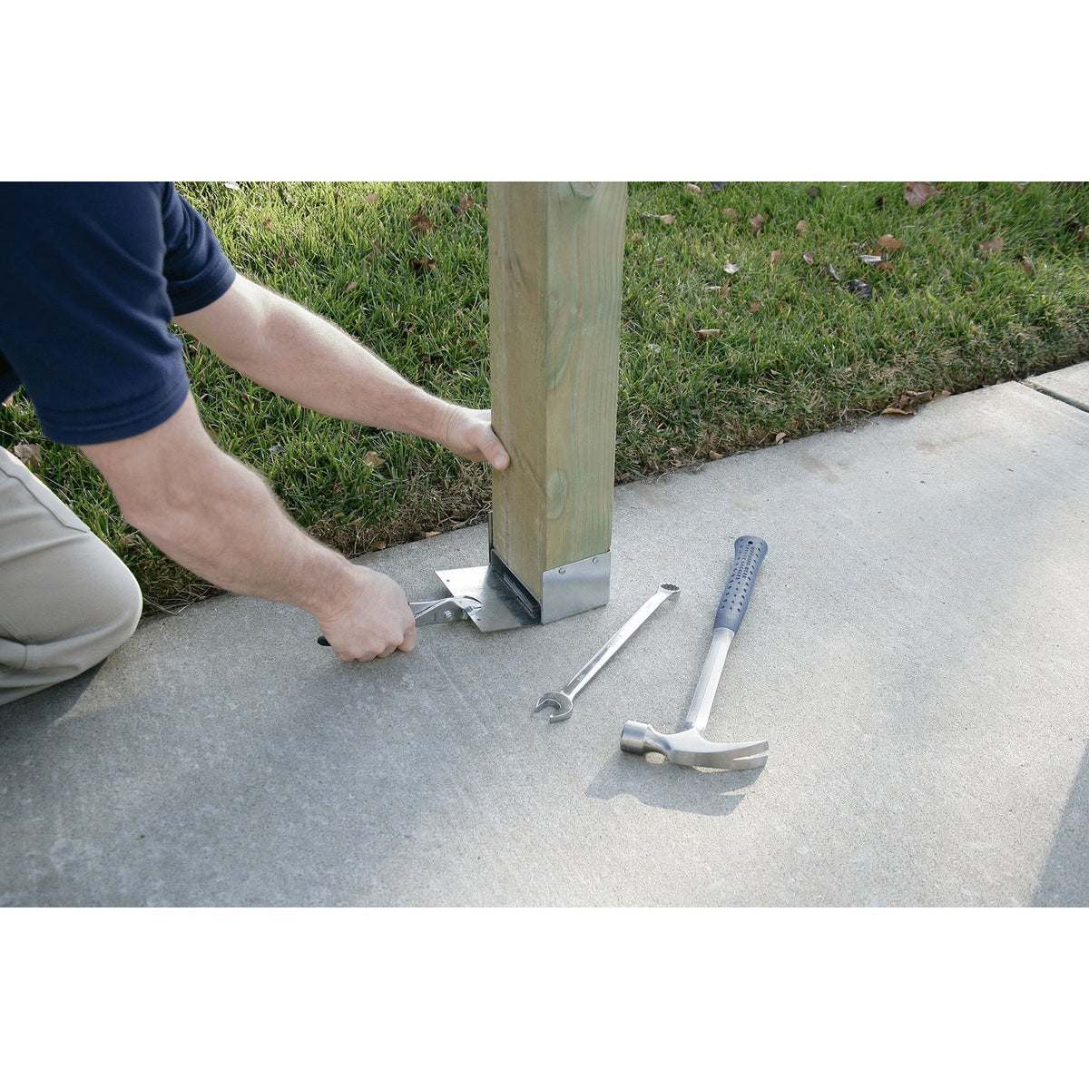 Simpson 4 x 6 Adjustable Post Base with Wind Uplift, ZMAX ABW46Z