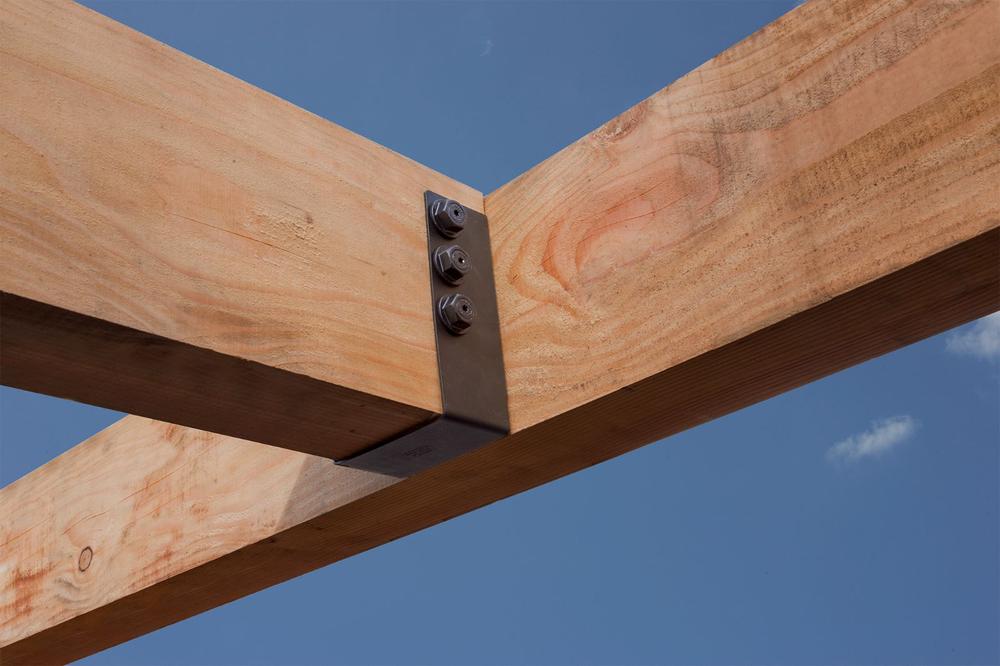 SimpsonAPHH610R Rough Cut 6x10 Concealed Flange Heavy Joist Hanger - Black Powder Coat