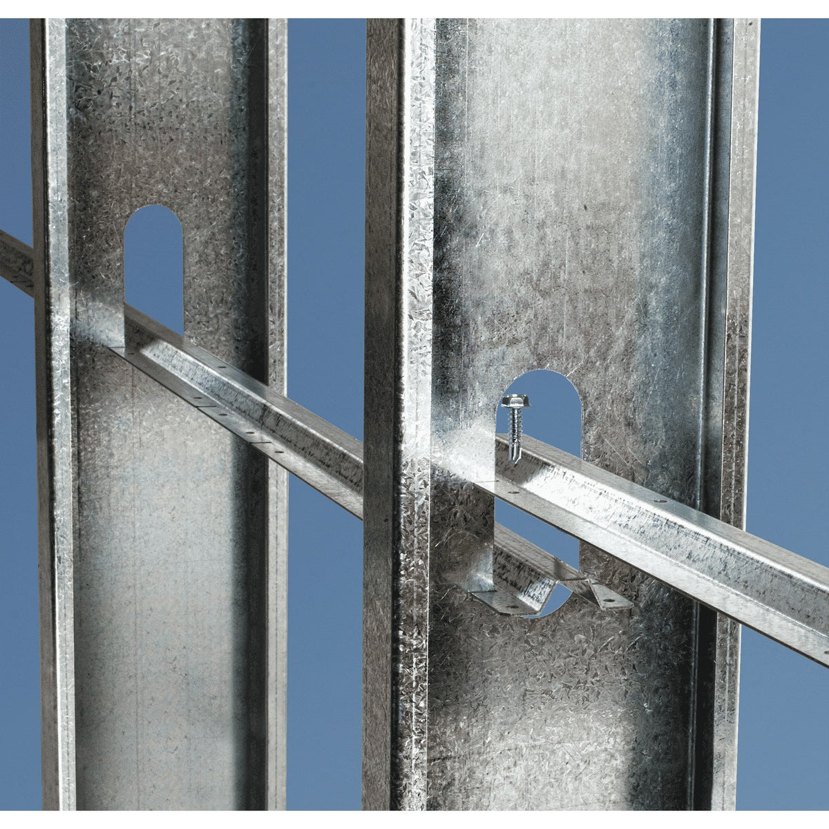 Simpson SBR/43-R680 Structural Spacer Bracer 18-Ga G90 Galv Cold-Formed Steel Stud Walls 680-Pk