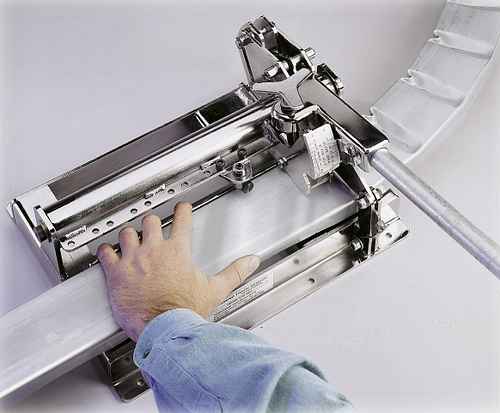 Simpson D150 Ready Track Bender - Deluxe Custom Framing Tool