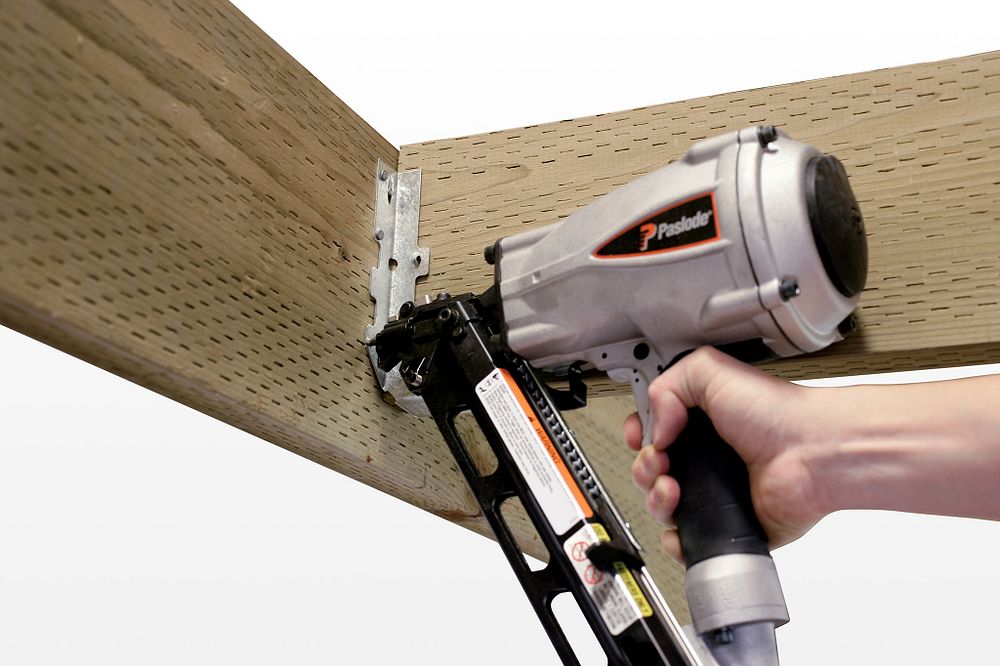 Simpson N10BRPT3000 1-1/2" x .148 SCN Smooth Shank Connector Nail 33 Degree