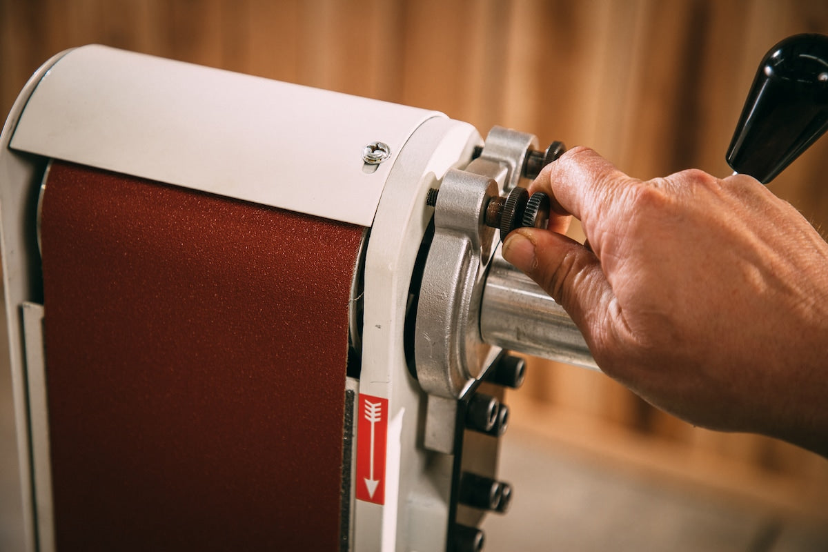 JET JSG-6CS, 6" x 48" Belt / 12" Disc Sander with Closed Stand