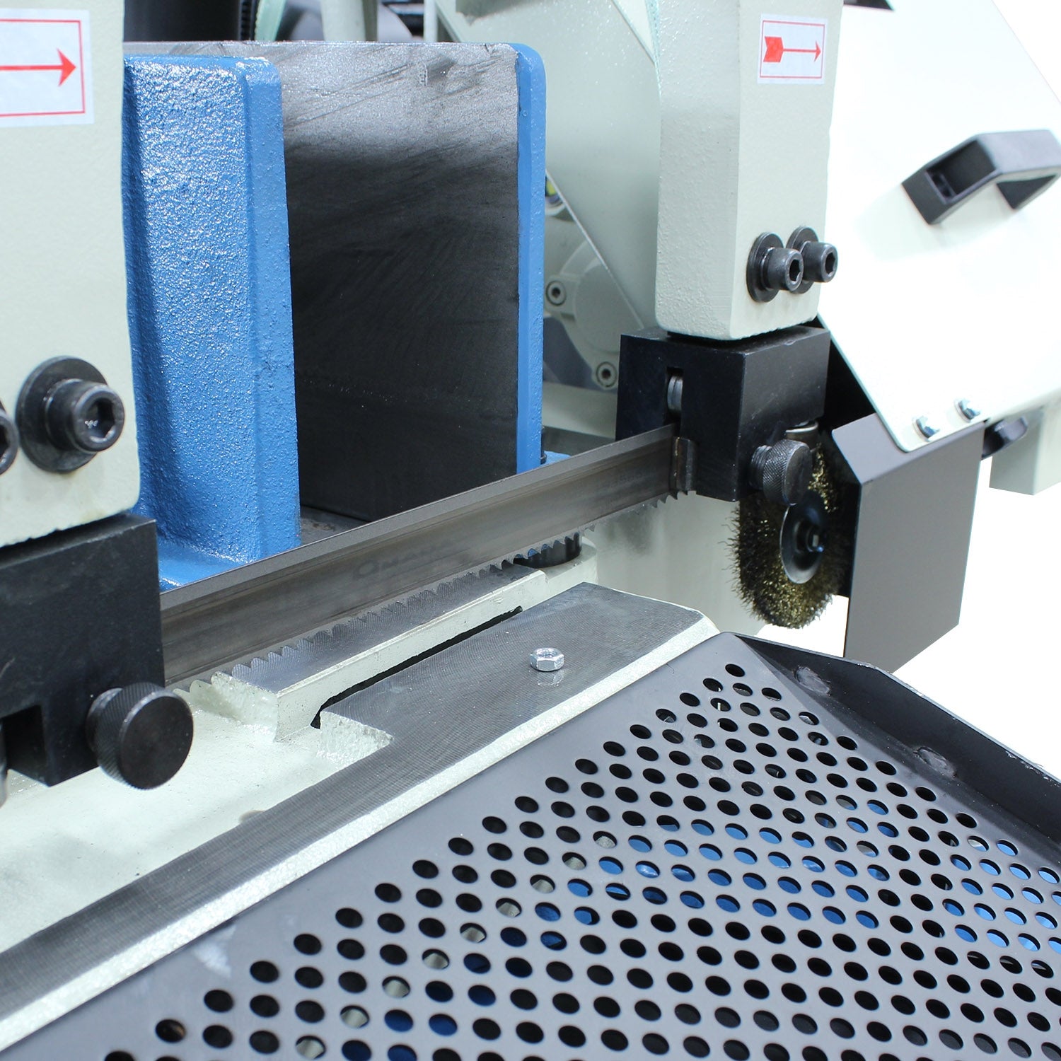 Baileigh Metal Cutting Bandsaw BS-330M