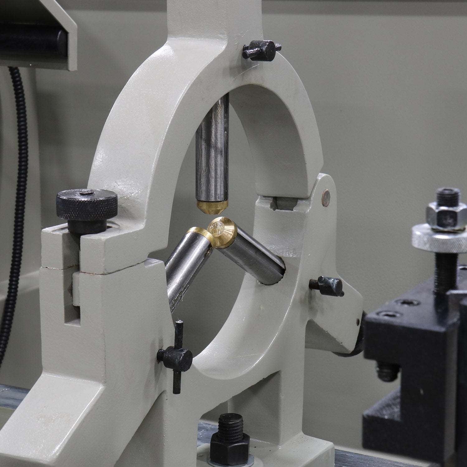 Baileigh Geared Head Metal Lathe PL-1860E