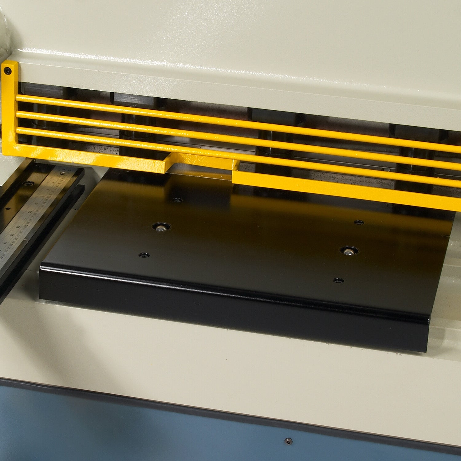 Baileigh Heavy Duty Hydraulic Sheet Metal Shear SH-8010-HD