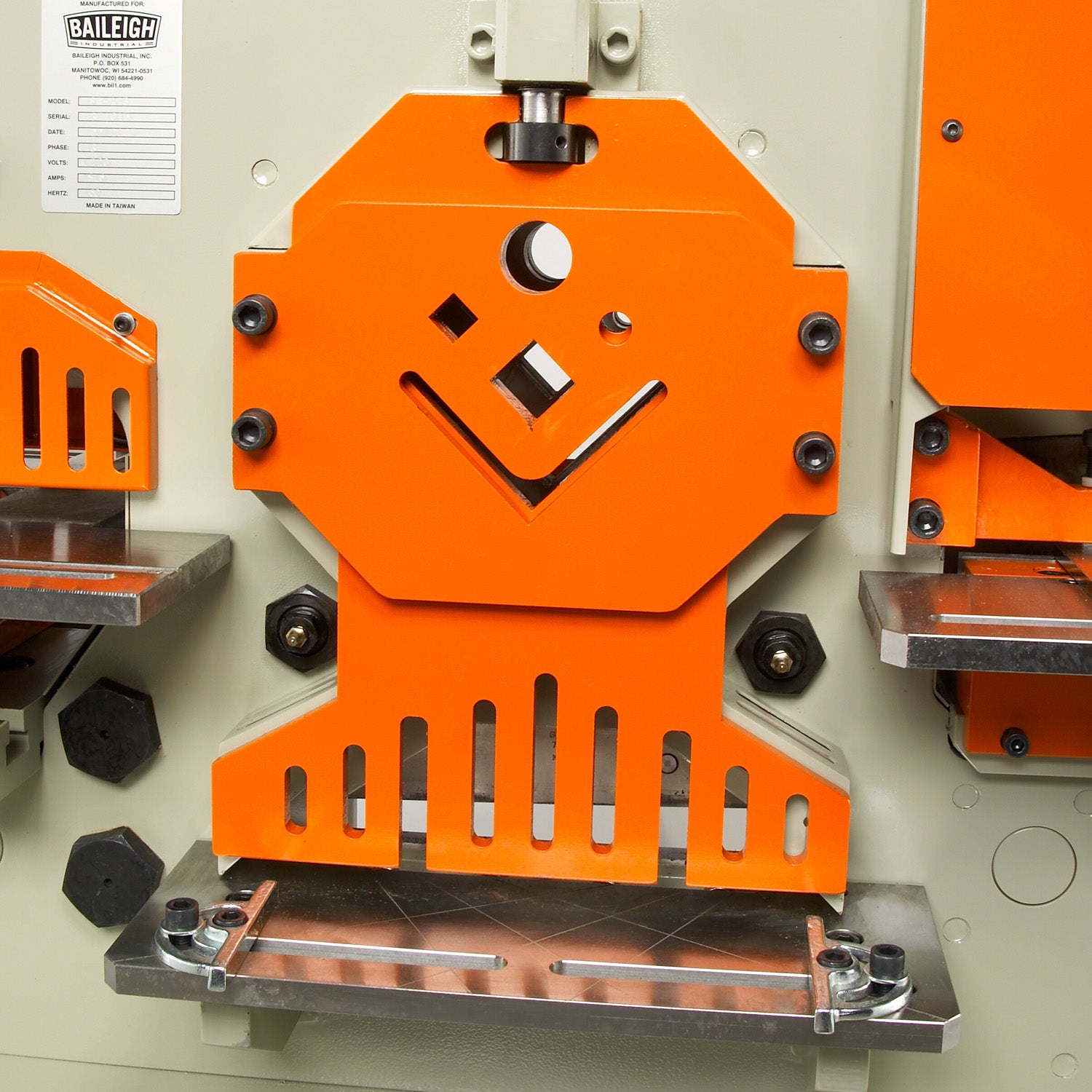 Baileigh Hydraulic Iron Worker SW-621