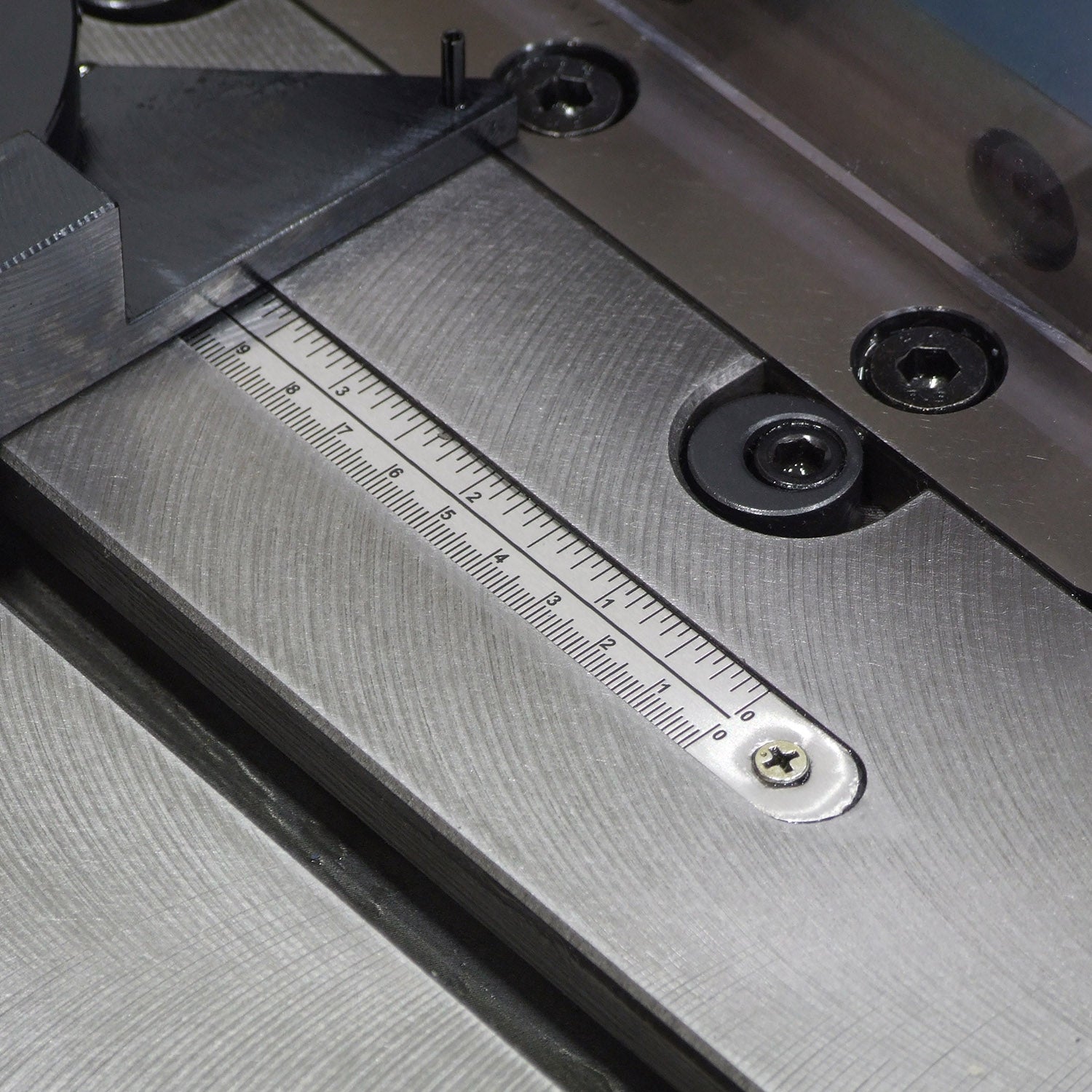 Baileigh Hydraulic Sheet Metal Corner Notcher SN-F09-MS