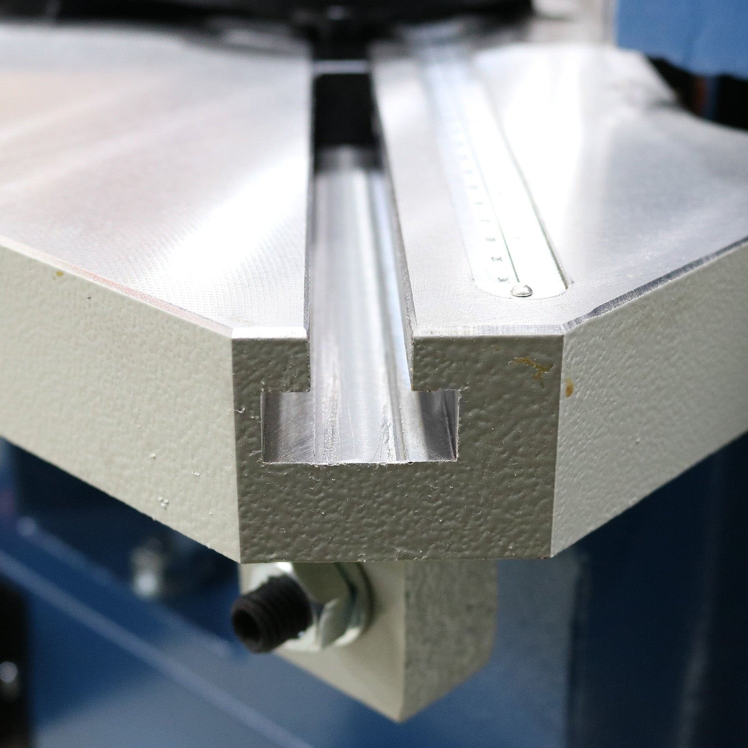 Baileigh Pneumatic Corner Notcher SN-F11-AN