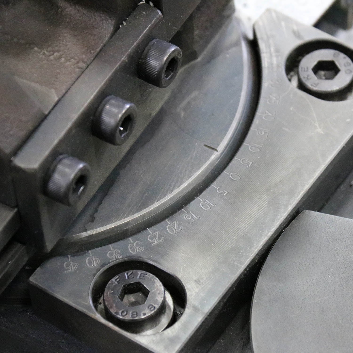 Baileigh Tube and Pipe Notcher TN-800