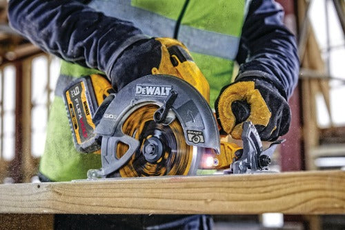 DeWALT FlexVOLT 60V MAX 7-1/4" Cordless Circular Saw w/Electric Brake DCS578X2